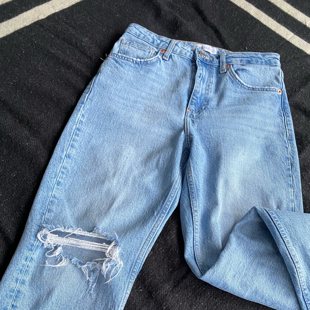 Zara Ripped Straight Leg Jeans - Picture 2 of 6